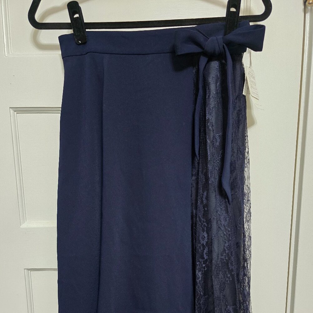 Elegant Navy Skirt with Lace Detail from Japan! - M/L